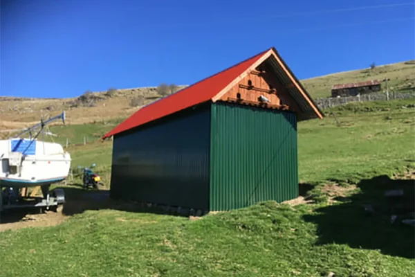Neil G - Container Painted in Agricultural Oxide